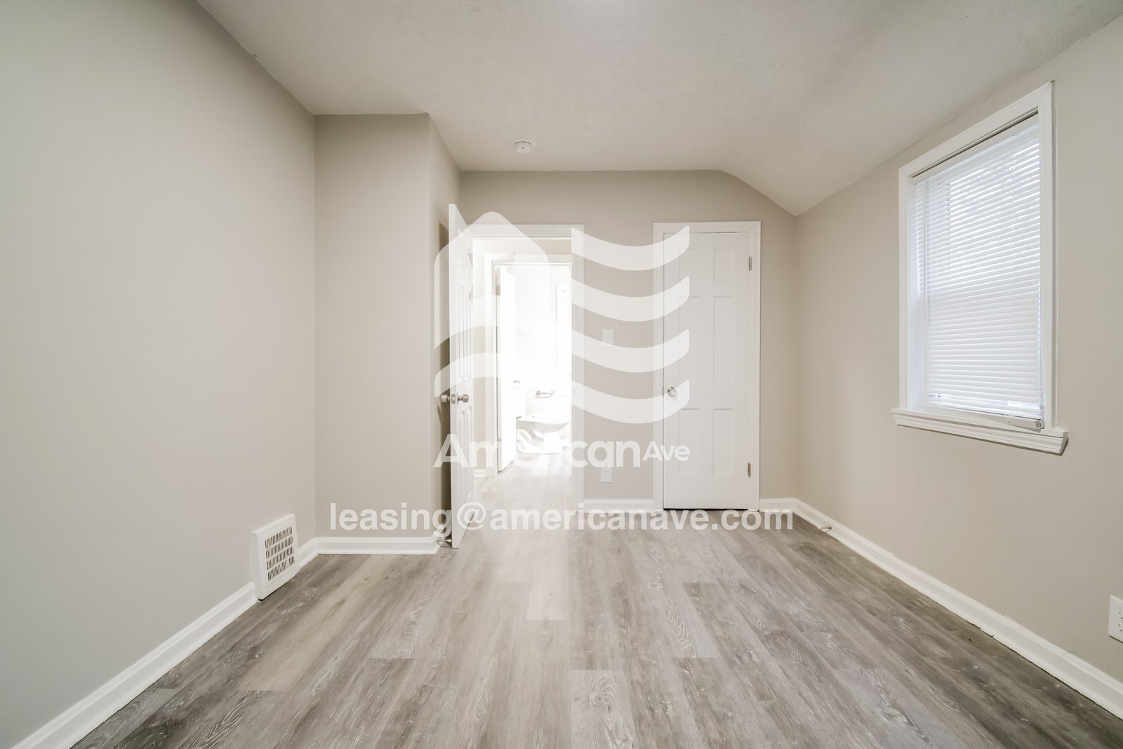 Building Photo - 4382 E 141st St