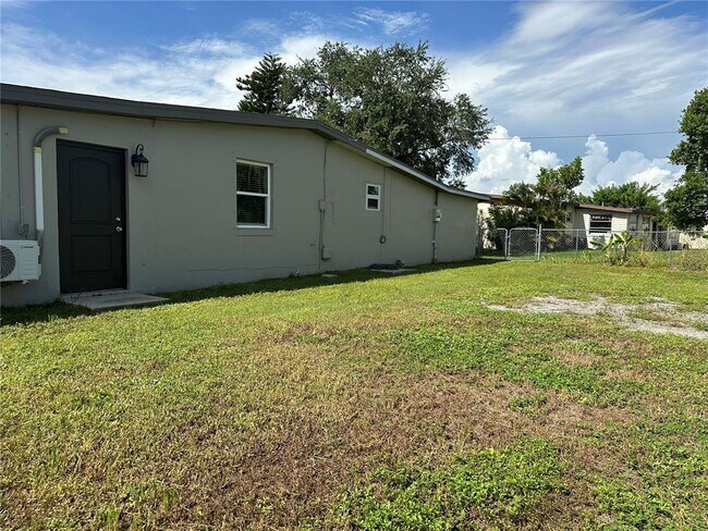 Building Photo - 21402 Meehan Ave