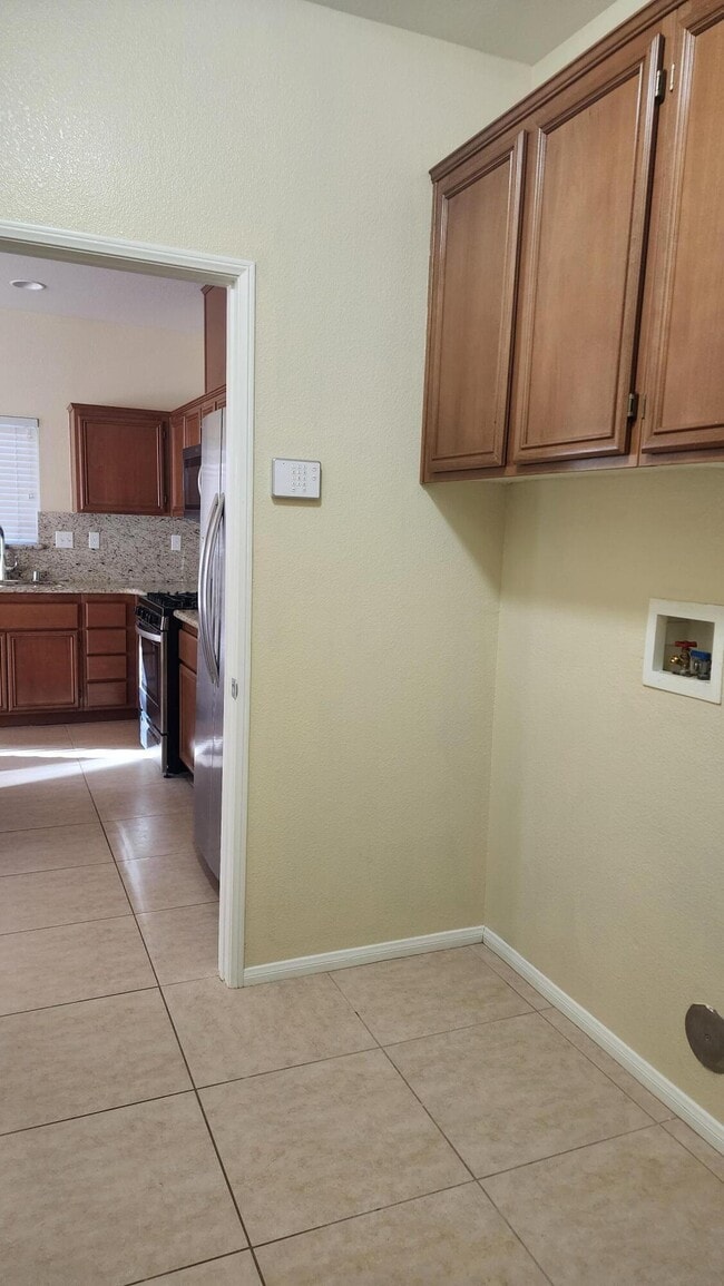 Building Photo - 1207 Palmas Ridge