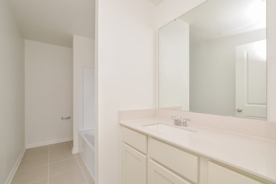 Building Photo - 4409 River Beacon Blvd