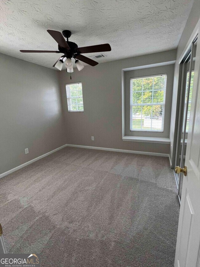 Building Photo - 503 Sautee Pl