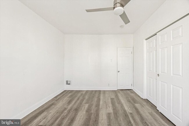 Building Photo - 2336 Pierce St