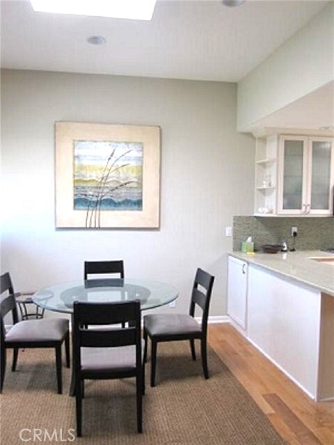 Building Photo - 4008 Ocean Dr