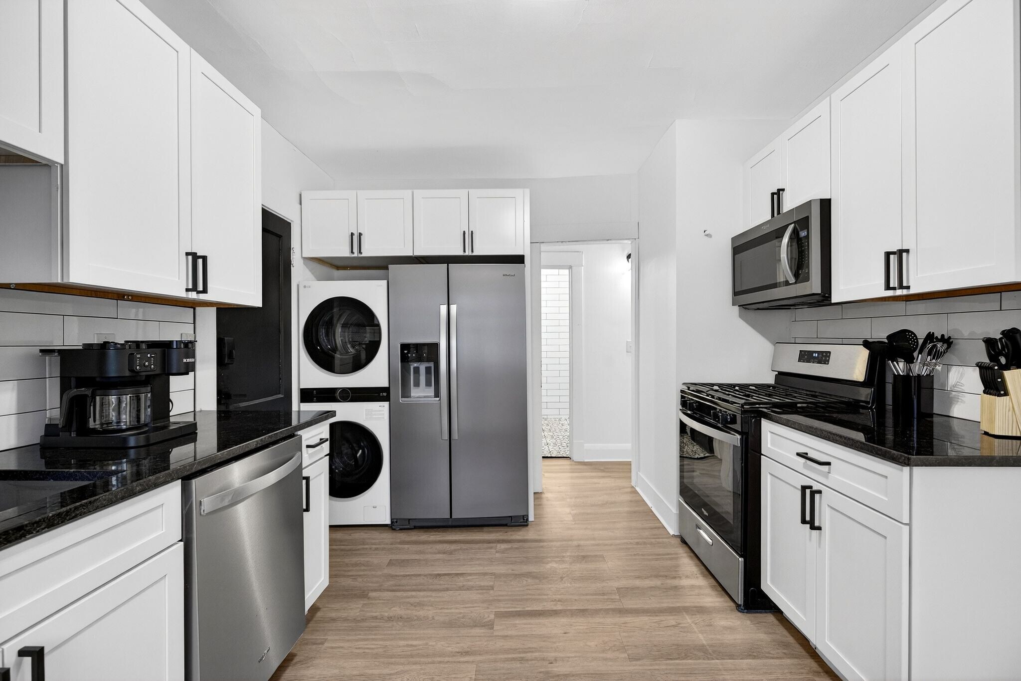 Building Photo - 3326 E Overlook Rd