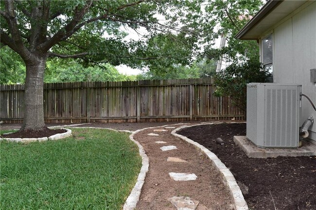 Building Photo - 1711 Chamois Knls None