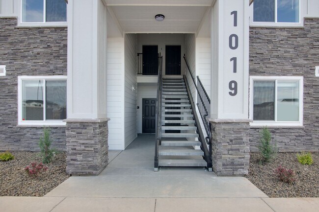 Building Photo - 2 Bedroom Apartments in Caldwell With Styl...