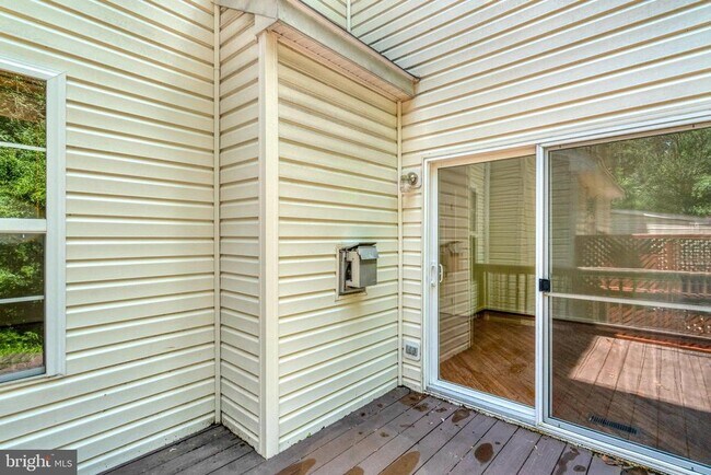 Building Photo - 6504 Trask Terrace