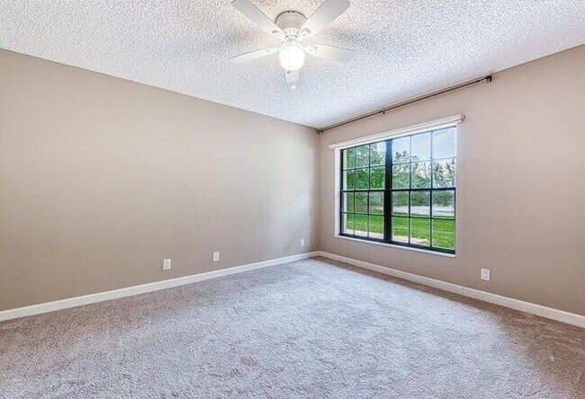 Building Photo - 5645 American Cir