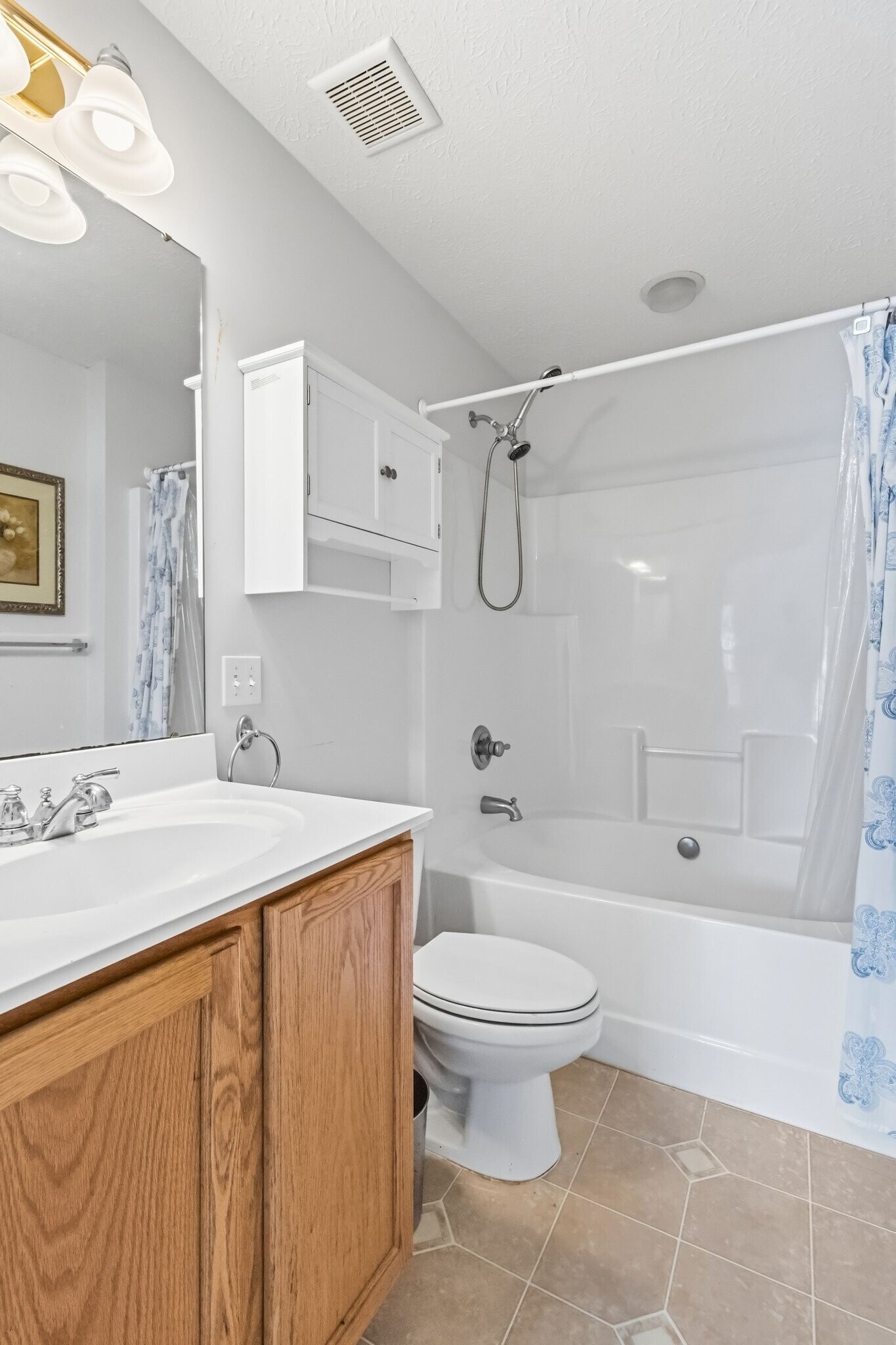 Building Photo - 105 Limestone Ct