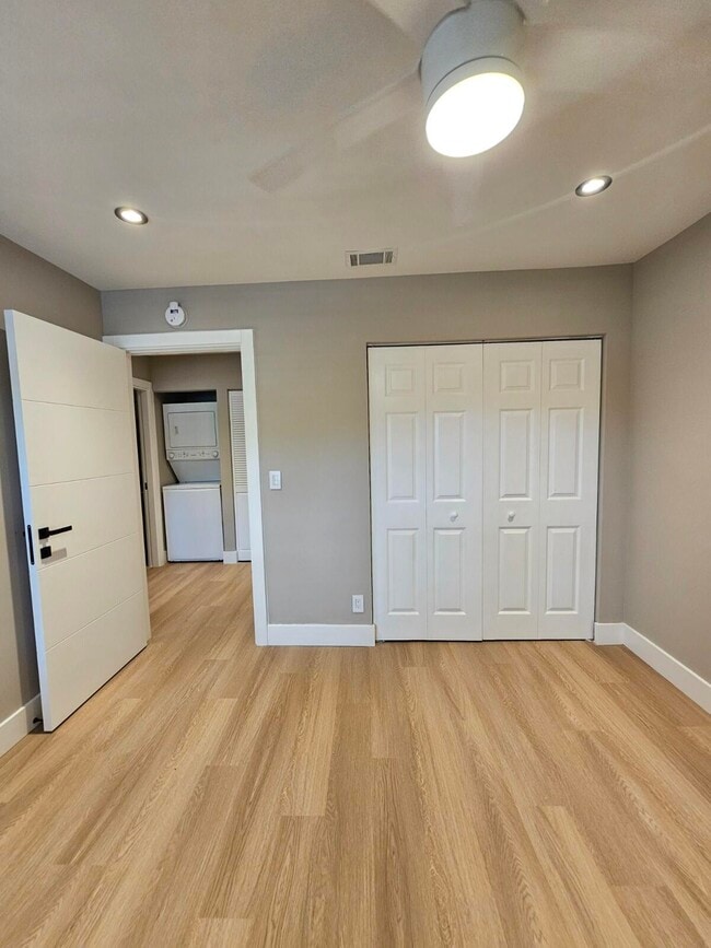 Building Photo - 3190 Leewood Terrace