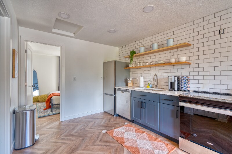 Building Photo - 5222 SE Holgate Blvd