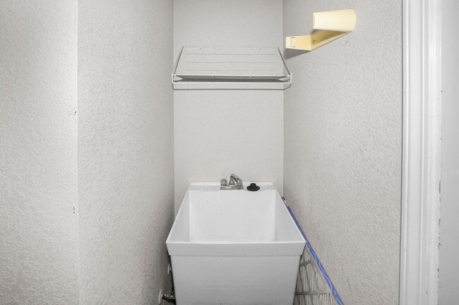 Building Photo - 8305 Challenge Dr