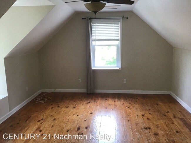 Building Photo - 4 br, 2 bath House - 1360 Fishermans Road