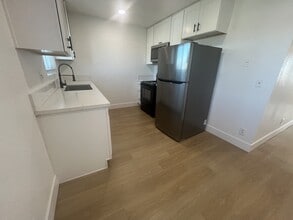 Building Photo - 3965 Logan Ave