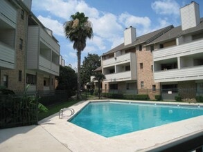 Building Photo - 2500 Burleson Rd