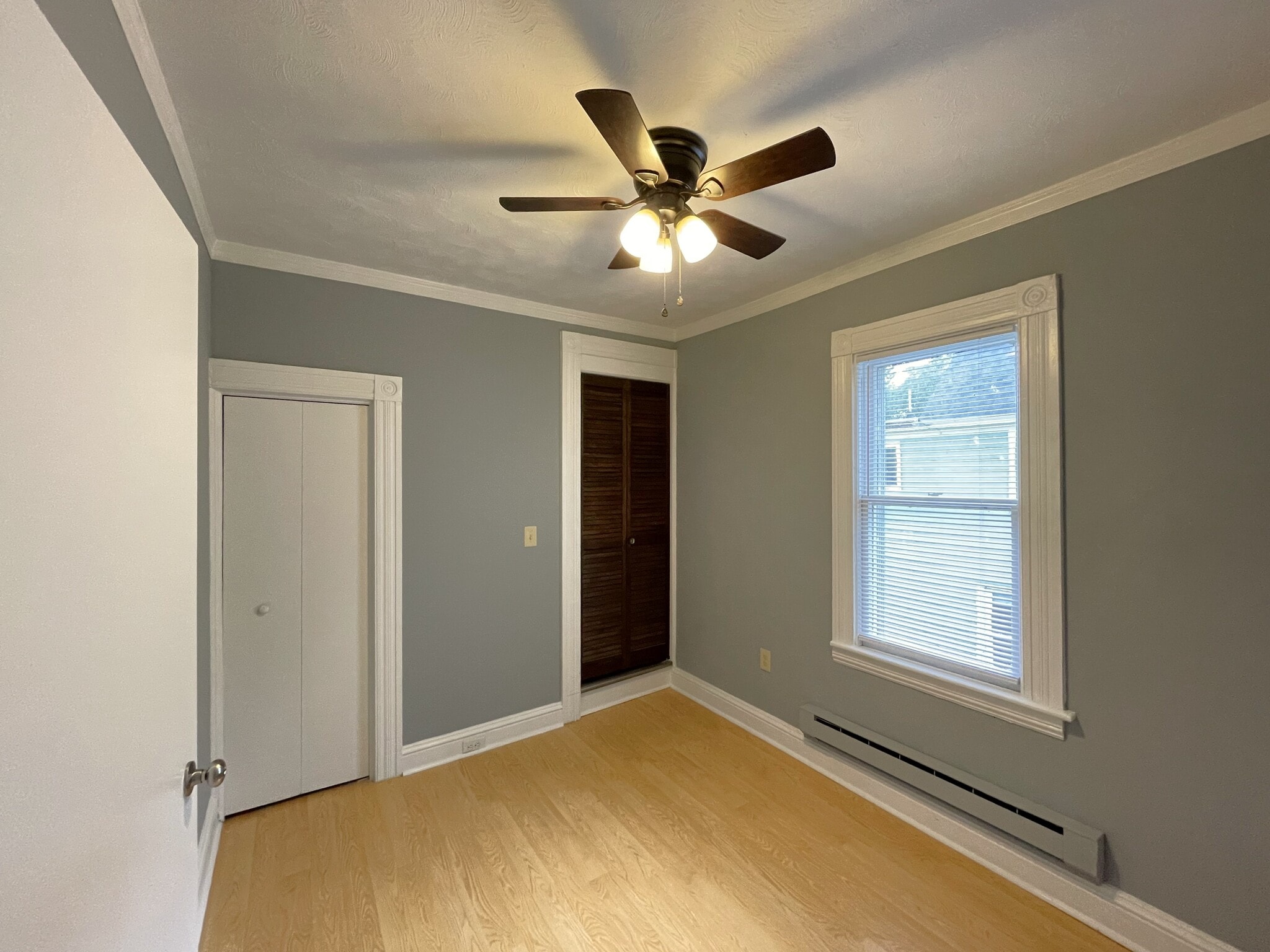 Secondary Bedroom - 533 W Water St