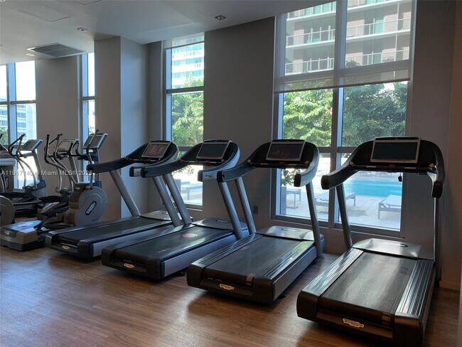 Building Photo - 1100 S Miami Ave