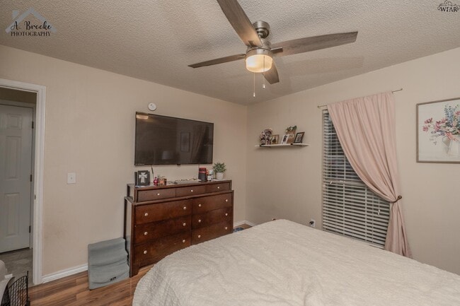 Building Photo - 4901 Belair Blvd