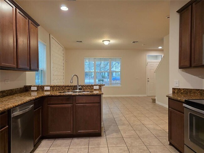 Building Photo - 10710 Reams Rd