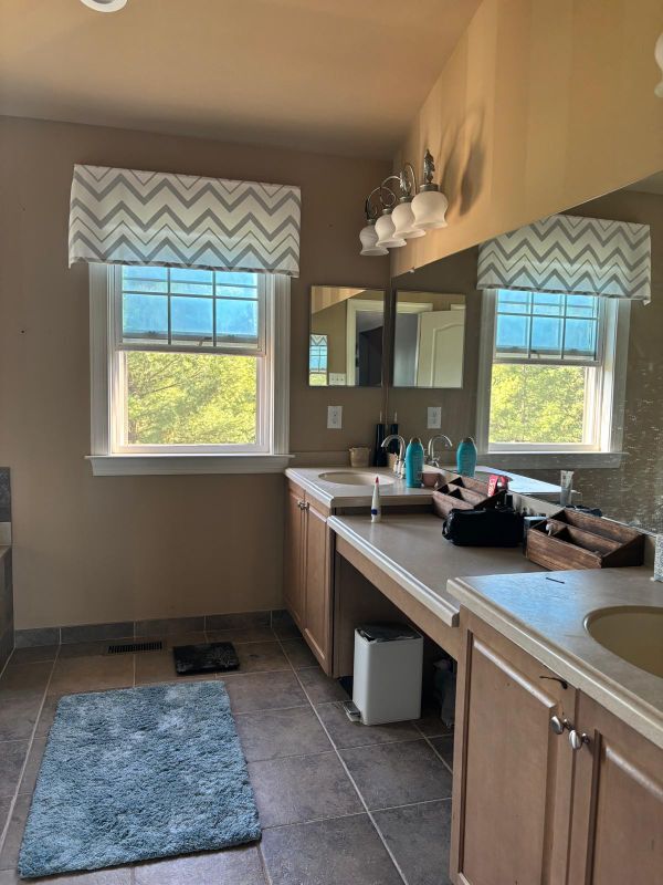 Building Photo - 501 Rain Tree Cir