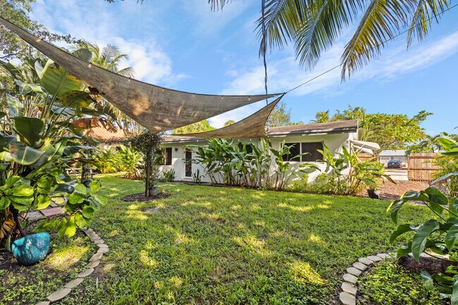 Building Photo - 170 NW 7th St