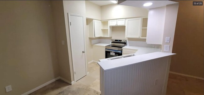 Building Photo - 12380 Sandpiper Dr