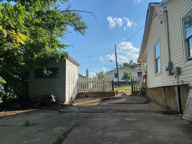 Building Photo - Coming Soon! Investor Special! In town - $500 Down / $390 Month