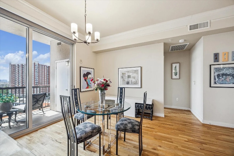 Building Photo - 3333 Allen Pkwy