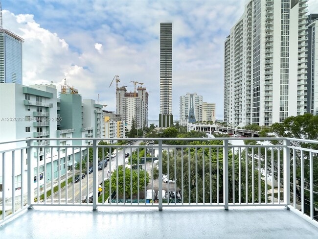 Building Photo - 2275 Biscayne Blvd