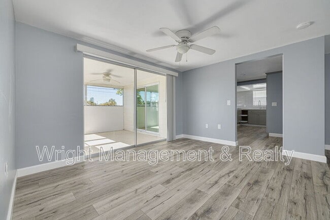 Building Photo - 3233 Finch Dr