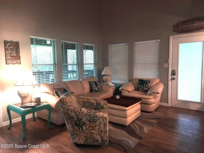 Building Photo - 6251 Treetop Dr