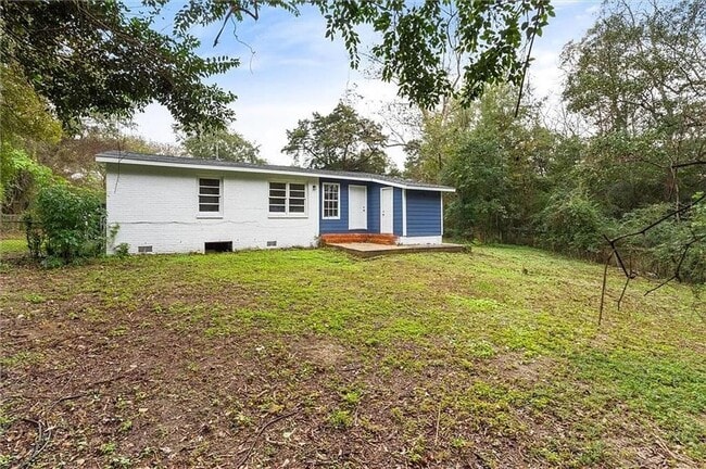 Building Photo - 3 bed 1.5 bath Stunner in Mobile