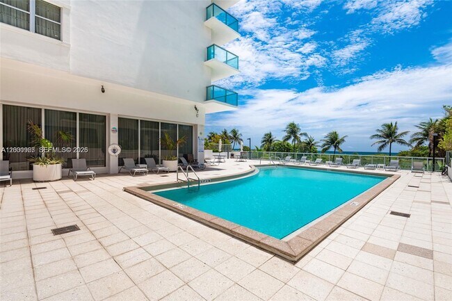 Building Photo - 9511 Collins Ave