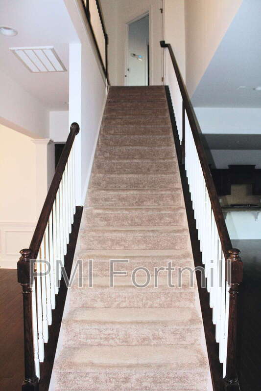 Building Photo - 521 Vine St