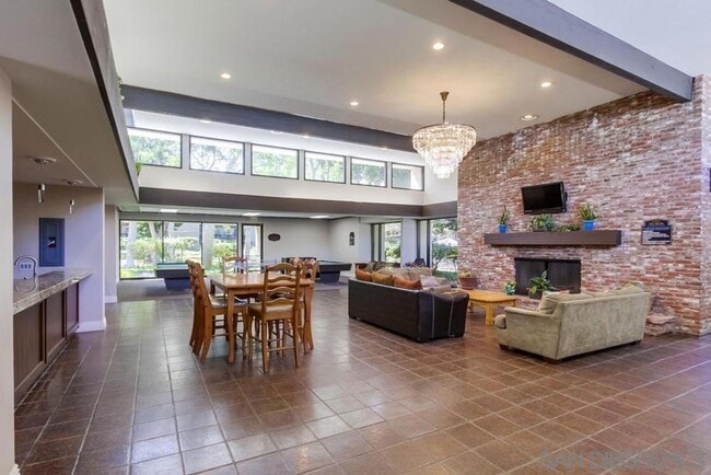 Building Photo - Charming 1 Bedroom, 1 Bathroom Condo