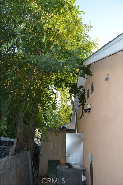 Building Photo - 24758 Chestnut St