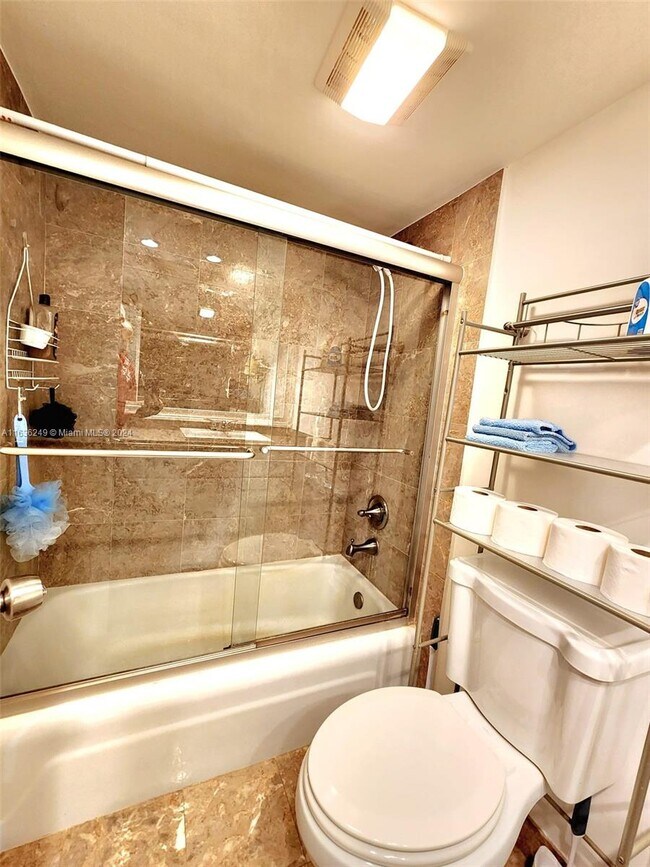 Building Photo - 250 174th St