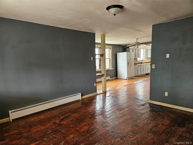 Building Photo - 42 Barcelow St