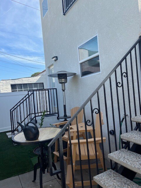 Building Photo - 3031 Wellington Rd