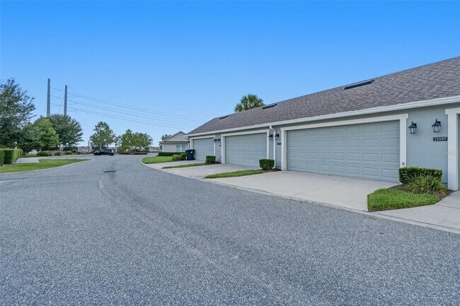 Building Photo - 15591 Honeybell Dr