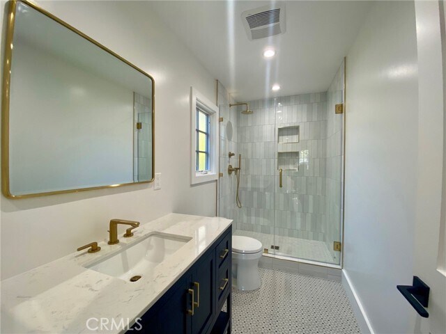 Building Photo - 3645 Vía Palomino