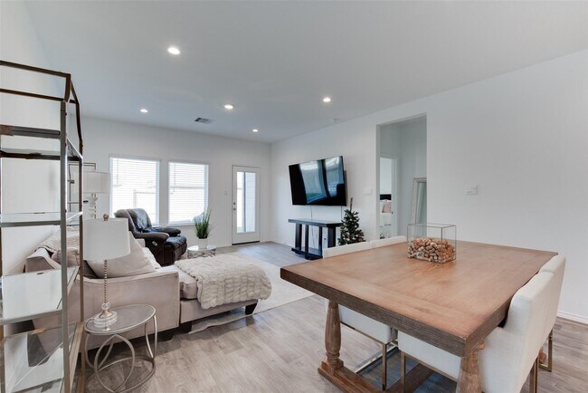 Building Photo - 5339 Tuscany Hills Ln