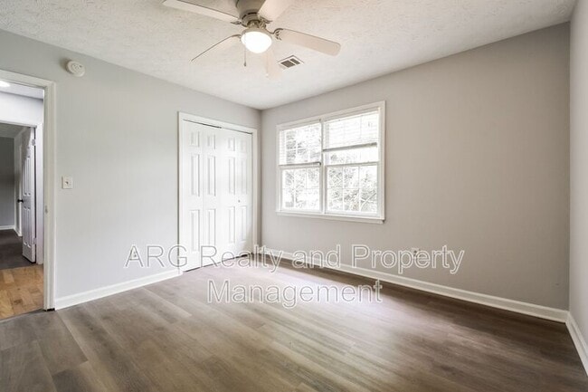 Building Photo - 8088 Tupelo Trail