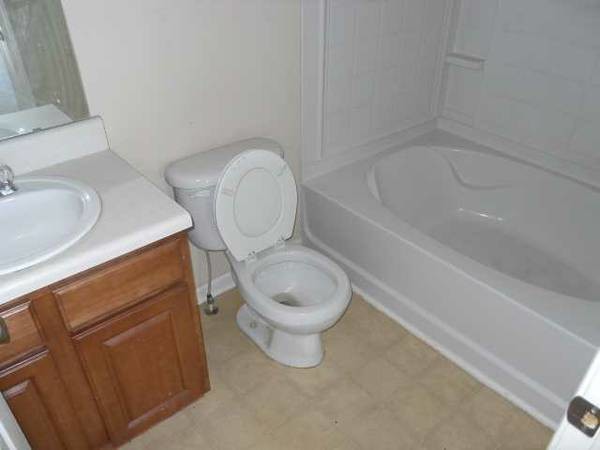 Building Photo - 5612 Union Pointe Dr