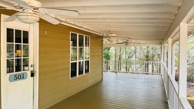 Building Photo - Charming Cottage Style 4 bedroom, 2 bathroom home in Lagrange! Must See!