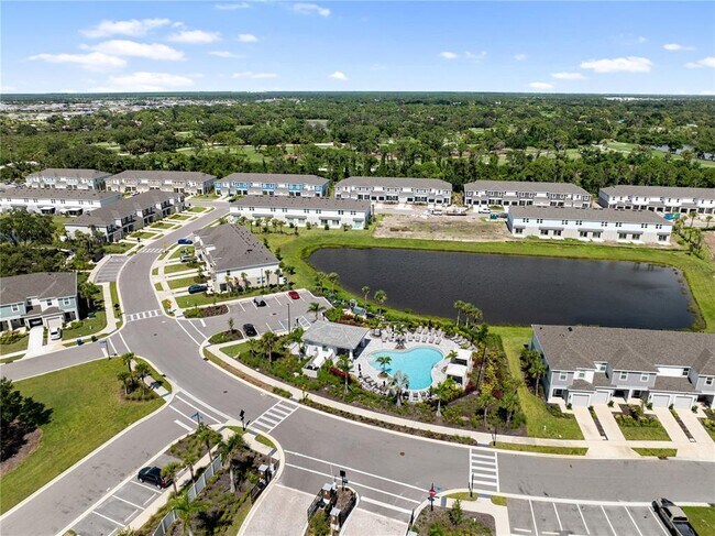 Building Photo - 15117 Cuzcorro Ct