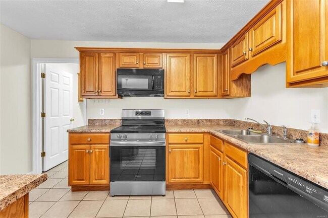 Building Photo - 1706 Jones Corner Rd