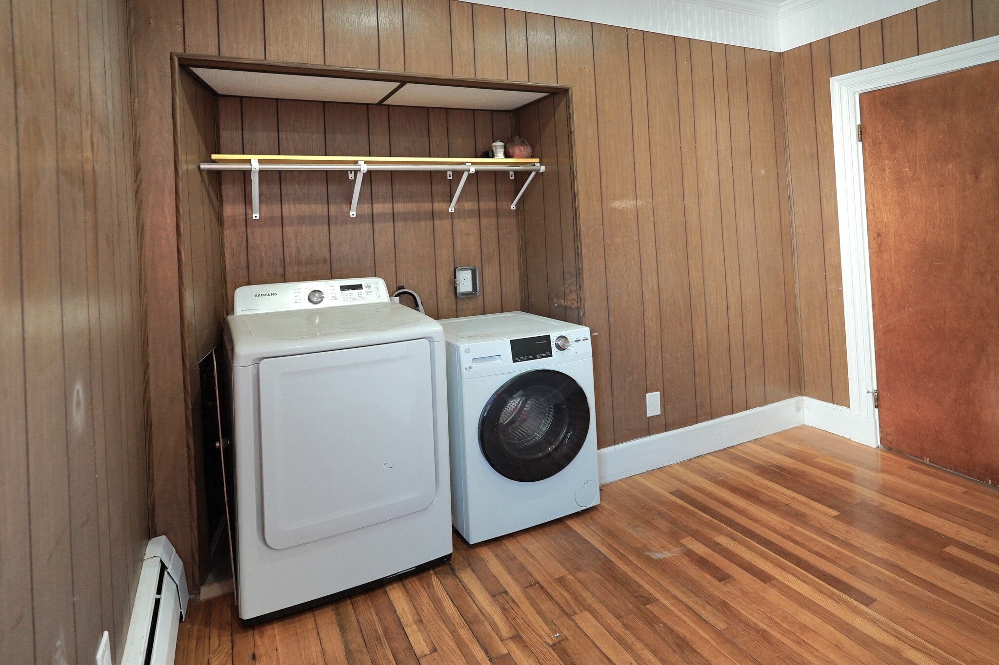 Building Photo - 61 Tudor St