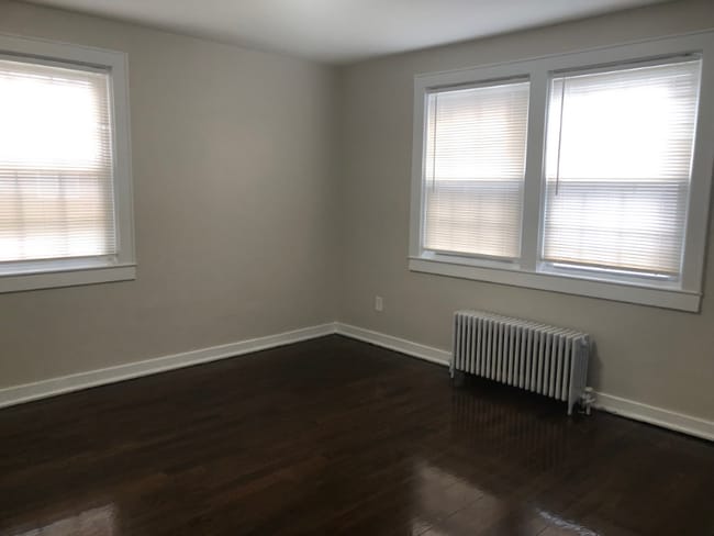 Building Photo - 500 Alma Terrace