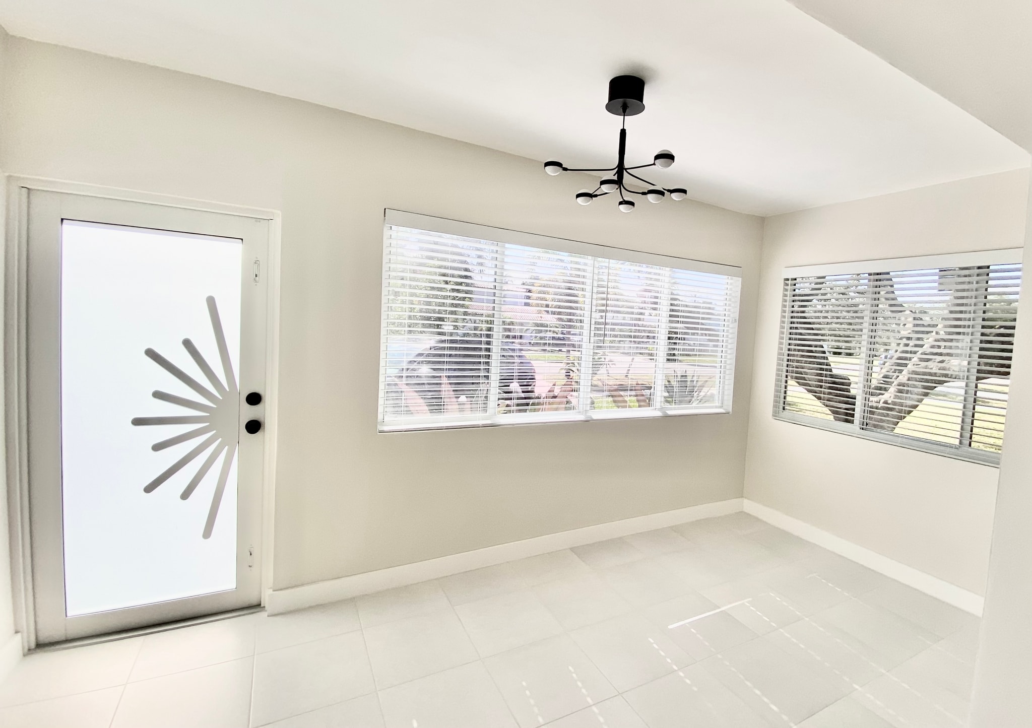 sunroom/flex space - 1631 Liberty St